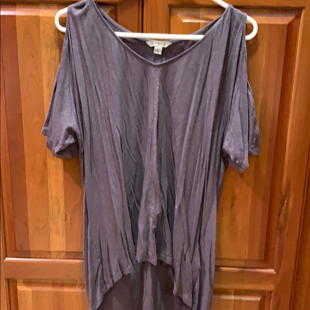Women’s cold shoulder top.